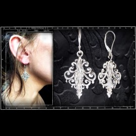 Chandelier earring 