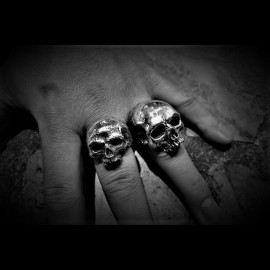 Medium XX Ossuary Skull Ring