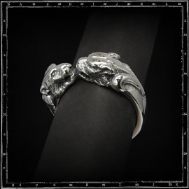 Two tiger heads ring