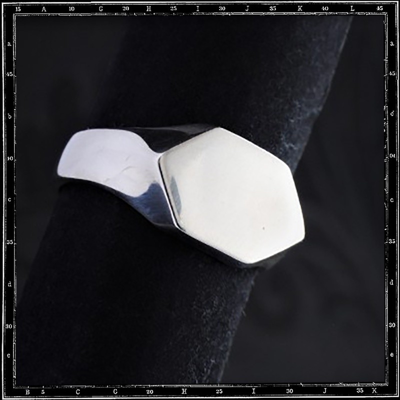 Signet Ring 4 Signet Ring 4