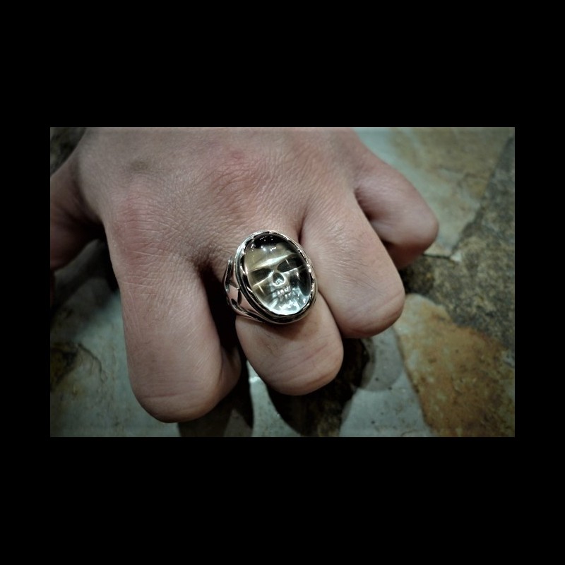 Crystal skull ring (large)