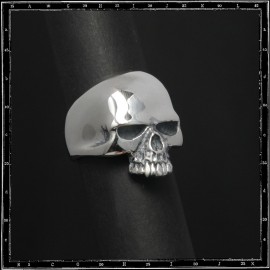 Small Evil Skull Ring