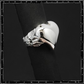 Large heart & leaves ring
