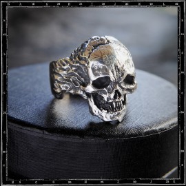 Banshee Skull Ring