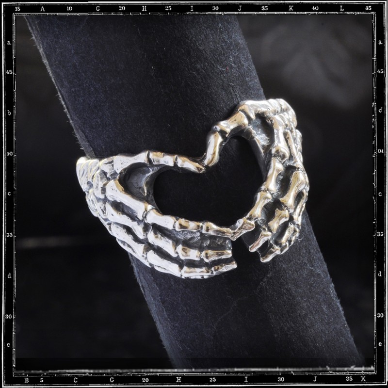 Hands of Love ring