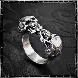 Jumbo Two Skull Tudor Skull Ring Jumbo Two Skull Tudor Skull Ring