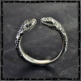 Two headed snake ring