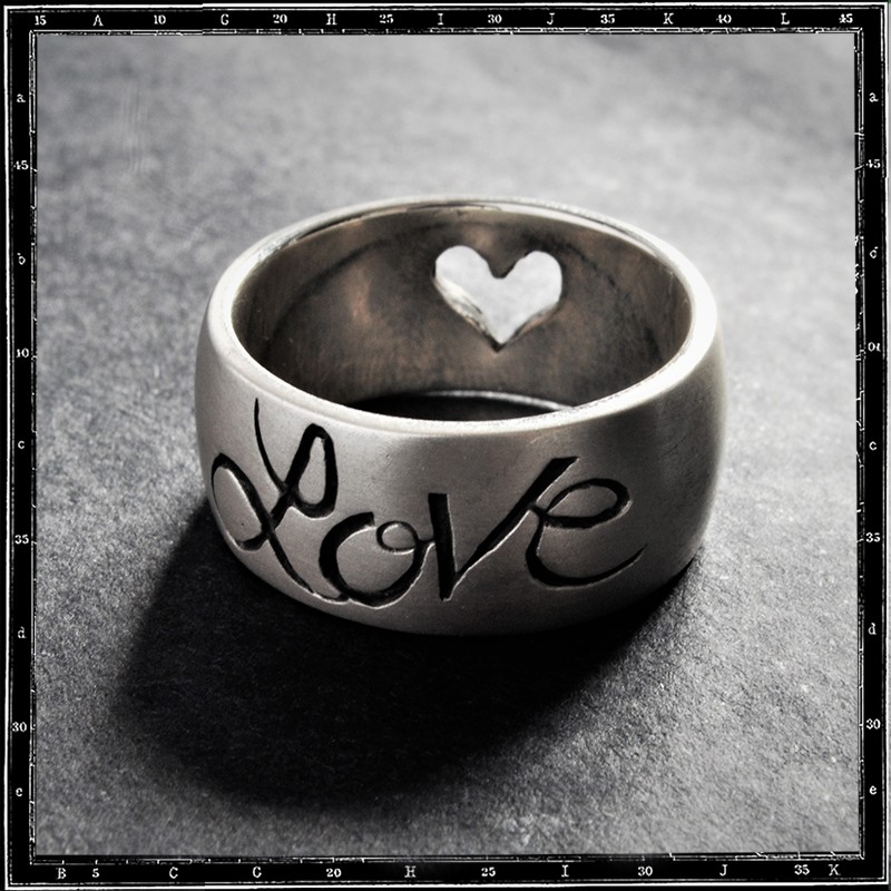 LOVE WIDE D BAND RING
