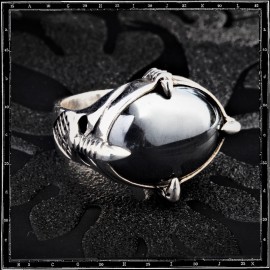 Four Claws Ring