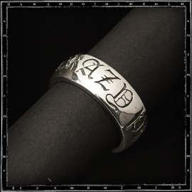 Crazy pig old english ring