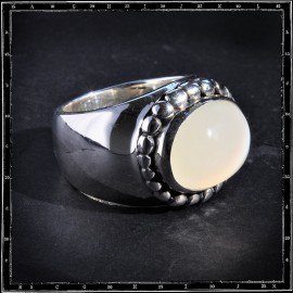 Heavy Beaded Setting Ring Moonstone