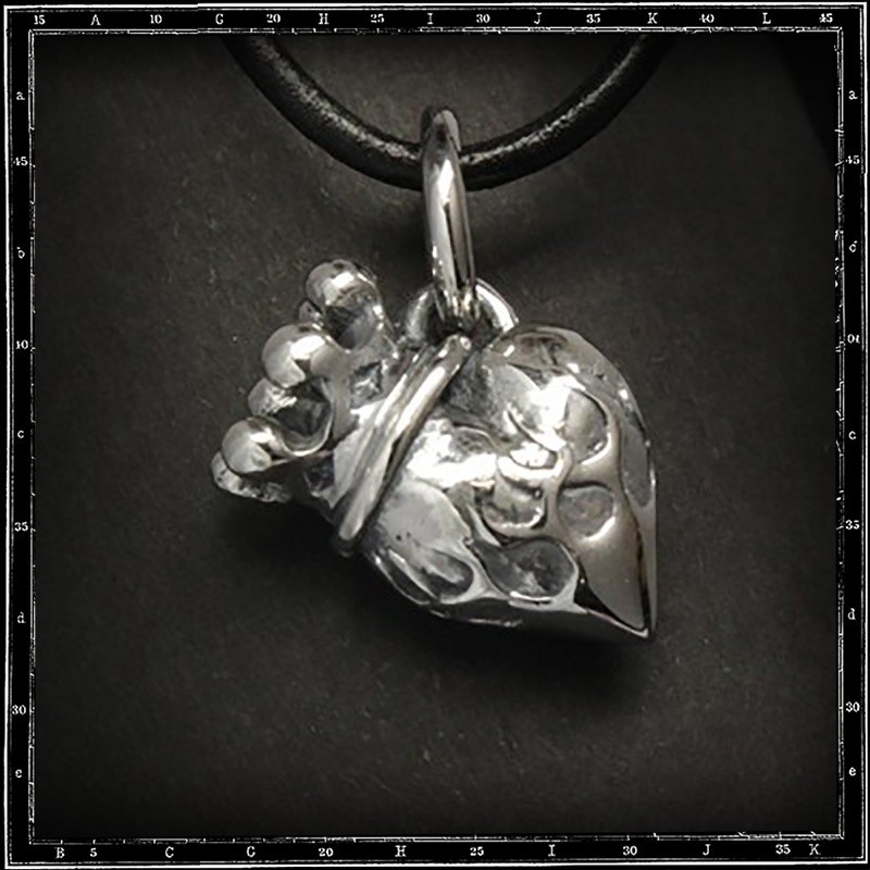 3D sacred heart pendant