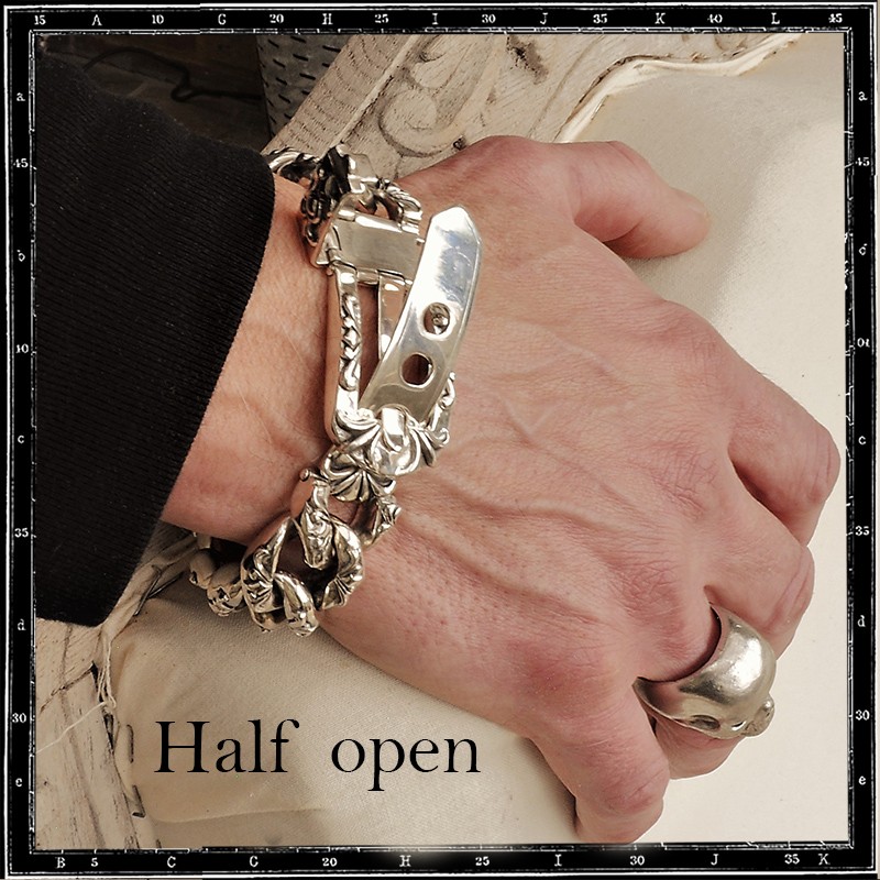Buckle chain bracelet