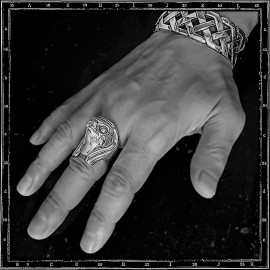 Horus Head Ring