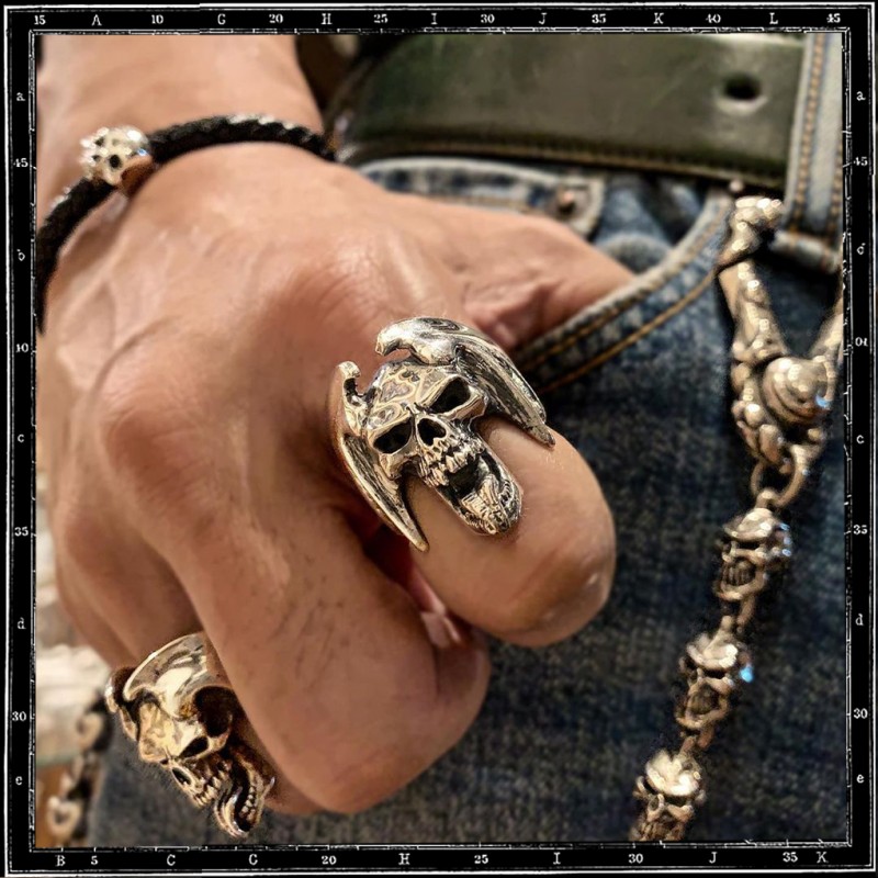 PIRATE Skull Ring CRAZY PIG | angeloawards.com