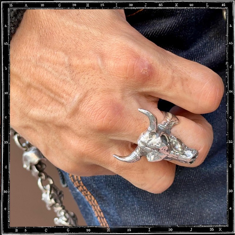 Cow skull Ring (Large)