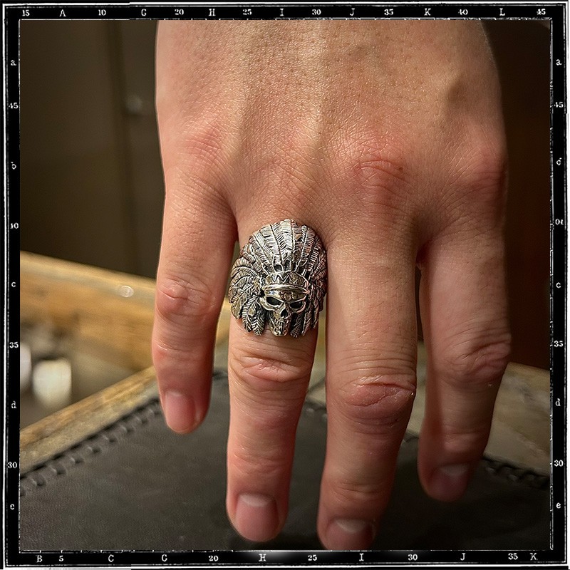Wounded knee skull ring
