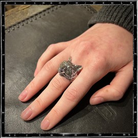 Johnny the Fox Ring