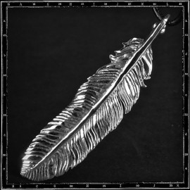 Louvres Feather Pendant (Large)