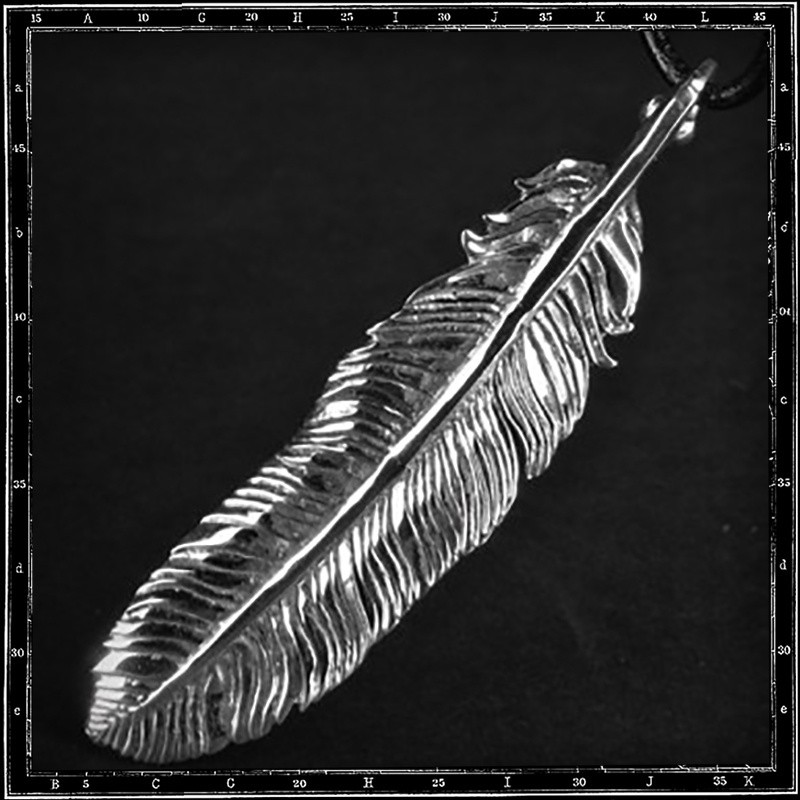 Louvres Feather Pendant (Large)