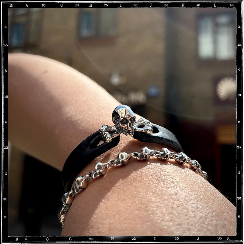 Skull & Crossbone leather bracelet