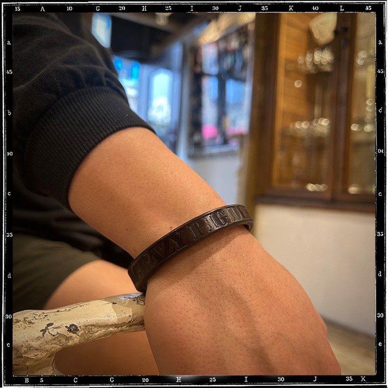 Skull & Crossbone leather bracelet