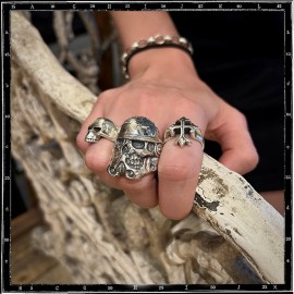 Skull Wars Skull ring