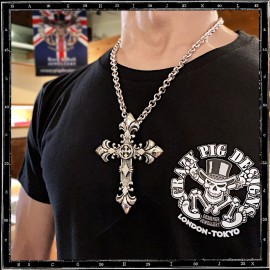 X large classic cross pendant