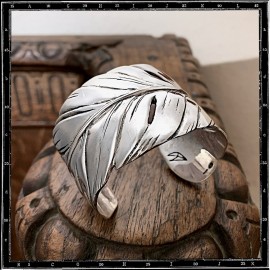 Feather Bangle Bracelet