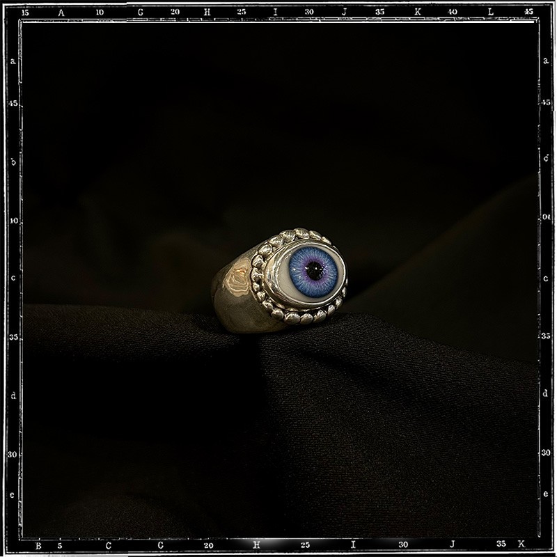 Heavy beaded eye ring Heavy beaded eye ring