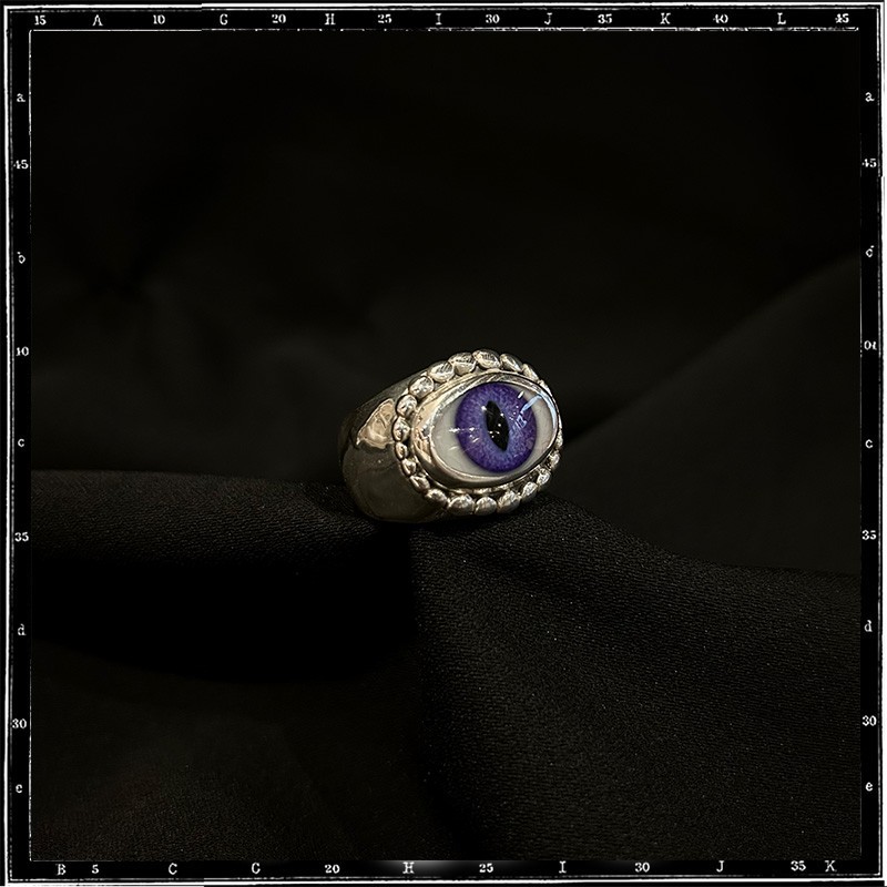 Heavy beaded eye ring Heavy beaded eye ring