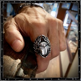 Scarab ring