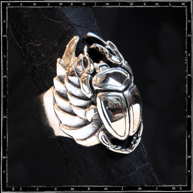 Scarab ring