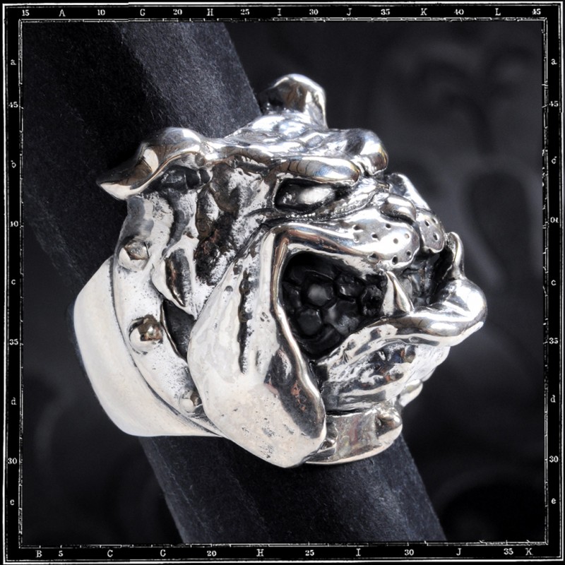 Bulldog ring