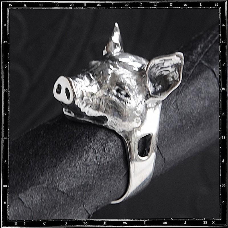 Pig head ring (small)