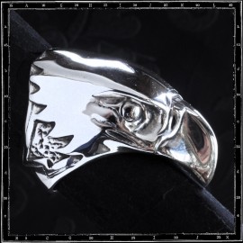 Large eagle head ring