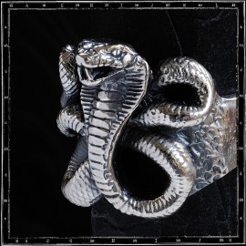 Cobra ring
