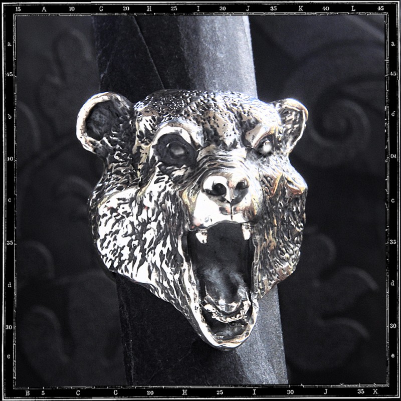 Bear head ring Bear head ring