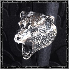 Bear head ring Bear head ring