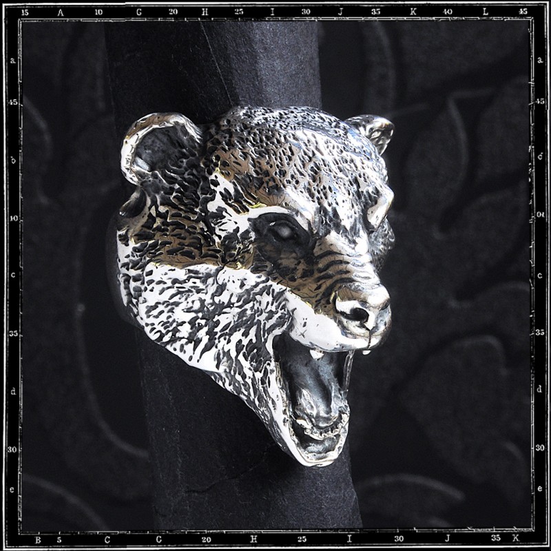 Bear head ring Bear head ring