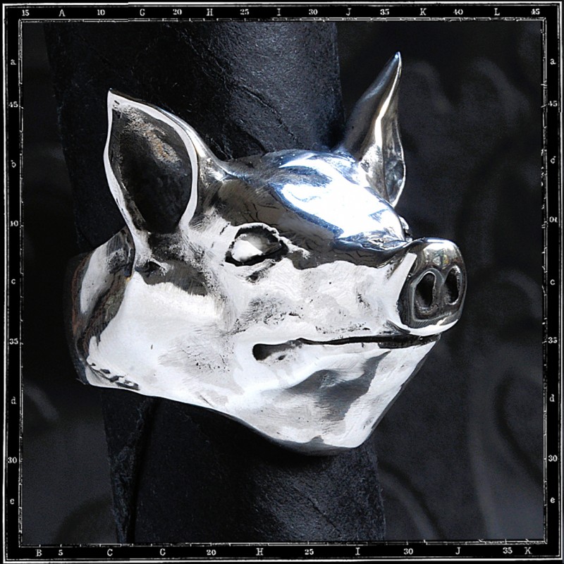 Pig head ring (large) Pig head ring (large)