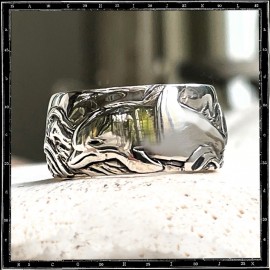 Dolphin Band Ring