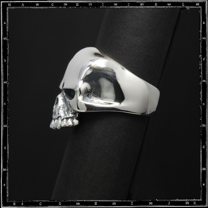 Evil Skull Ring - Small