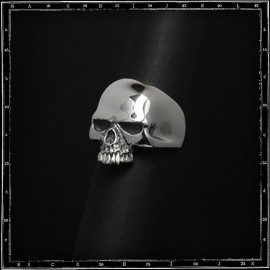 Evil Skull Ring - Mini