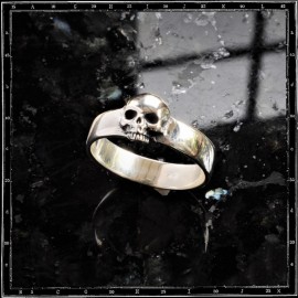 Top Jaw Skull Ring