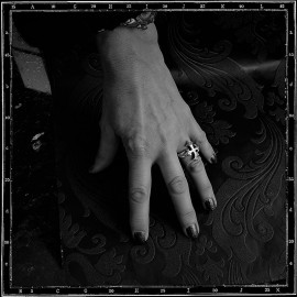 Small Tudor Cross Ring