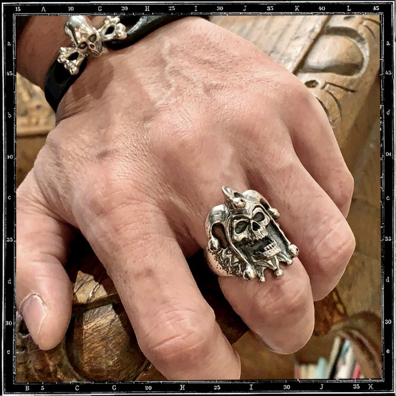Joker Skull Ring