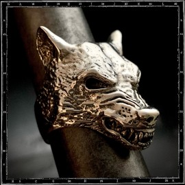 Wolf ring