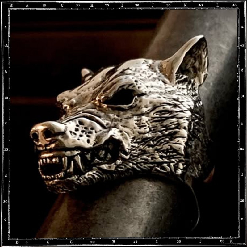 Wolf ring
