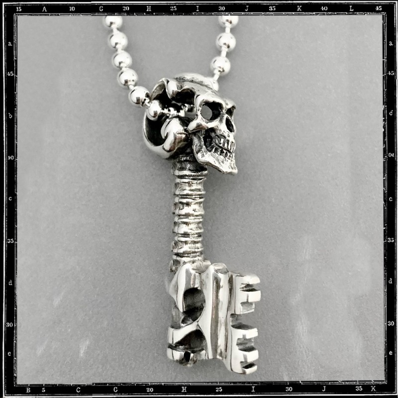 Skull key pendant